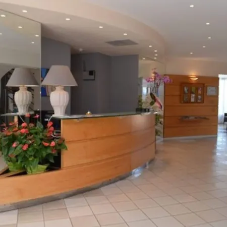 Orizonte 호텔 세르비온